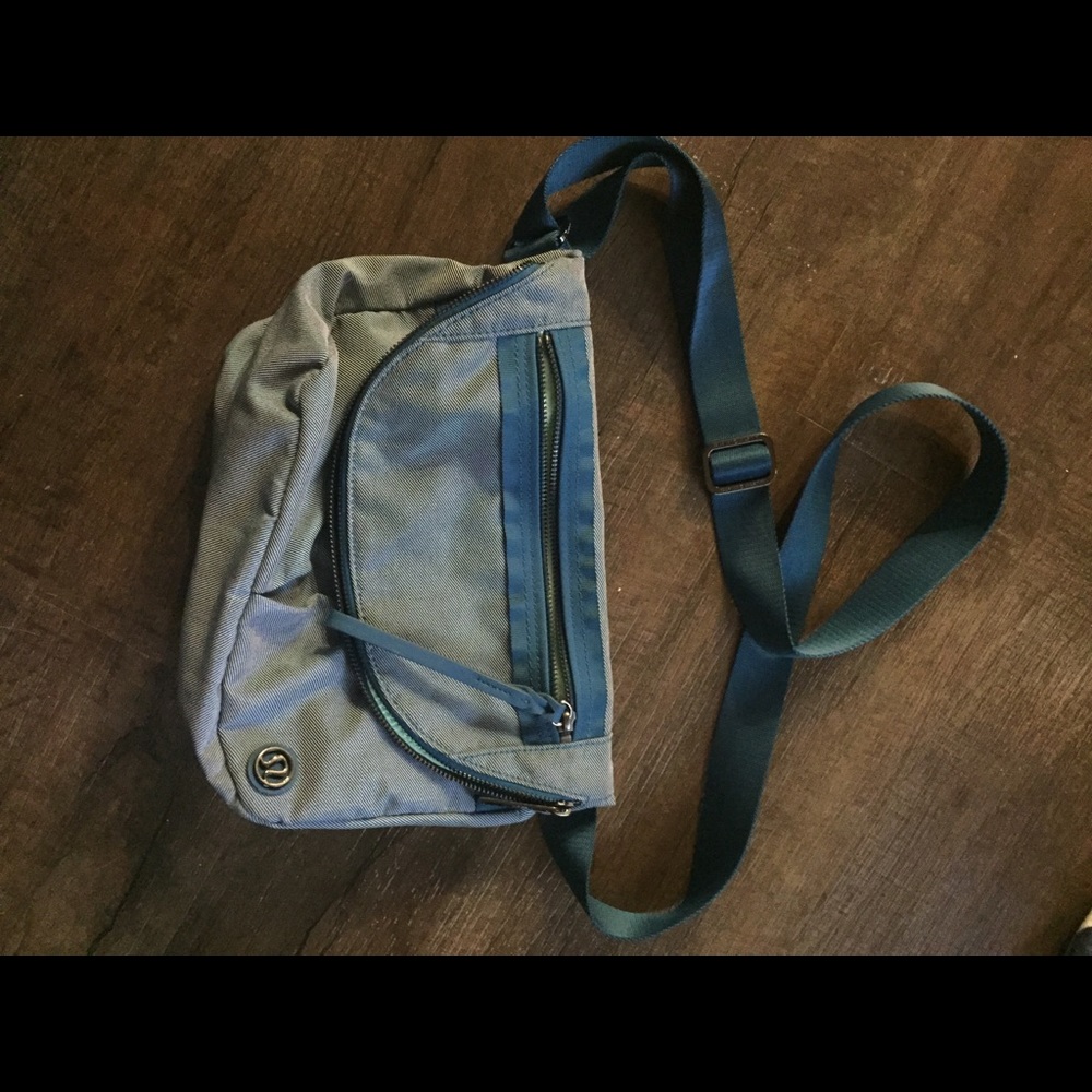 Lululemon festival bag